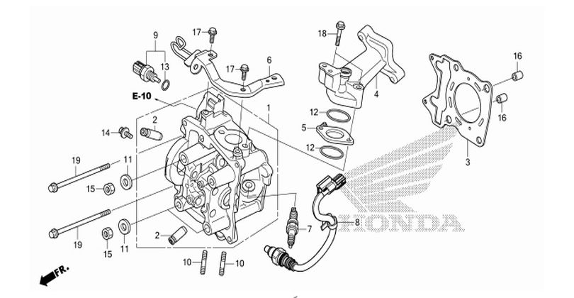 E-2 CYLINDER HEAD