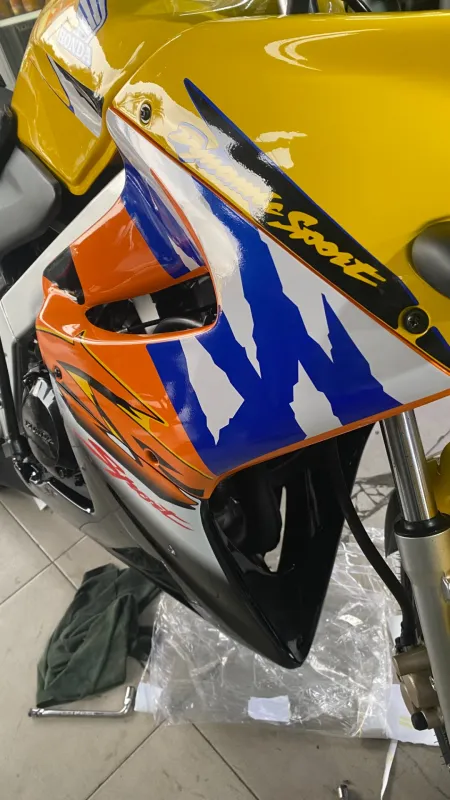 Tem Sport trên áo Honda LS 125