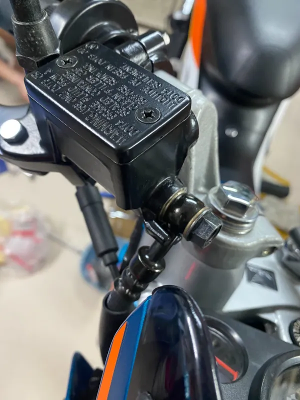 Honda Nova Dash 125 2001 phối màu Xanh Trắng Cam