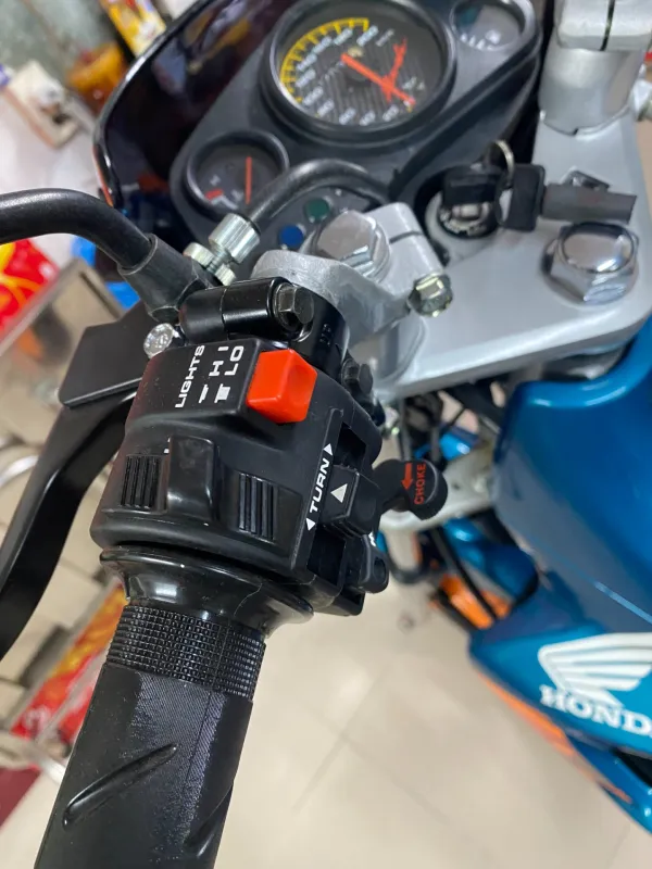 Honda Nova Dash 2001 màu Xanh Trắng Cam zin