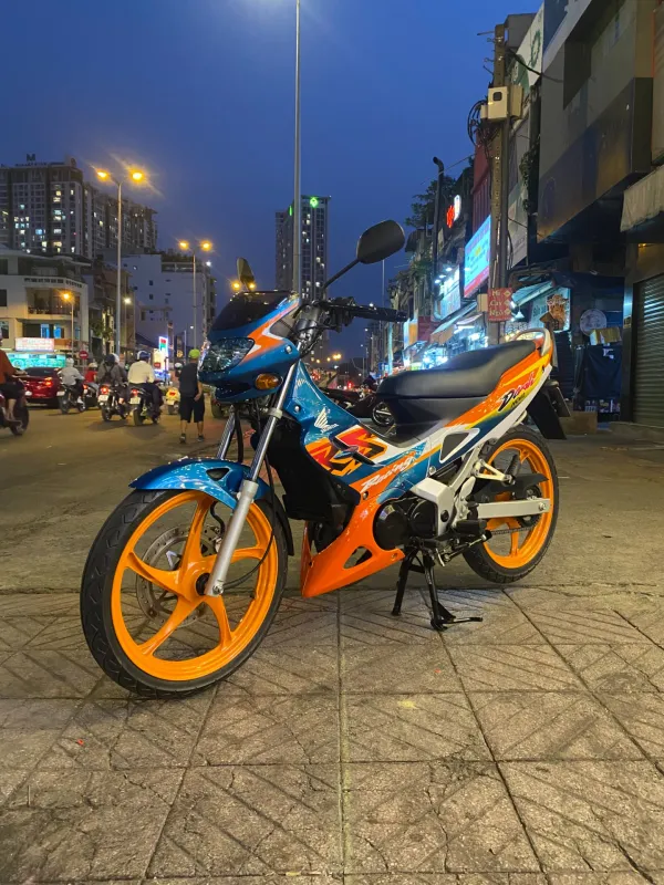 Nova Dash 2001 Xanh Trắng Cam sau khi dọn