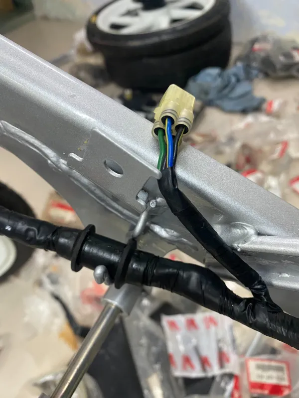 Bó dây điện Nova Dash 1994 trên khung